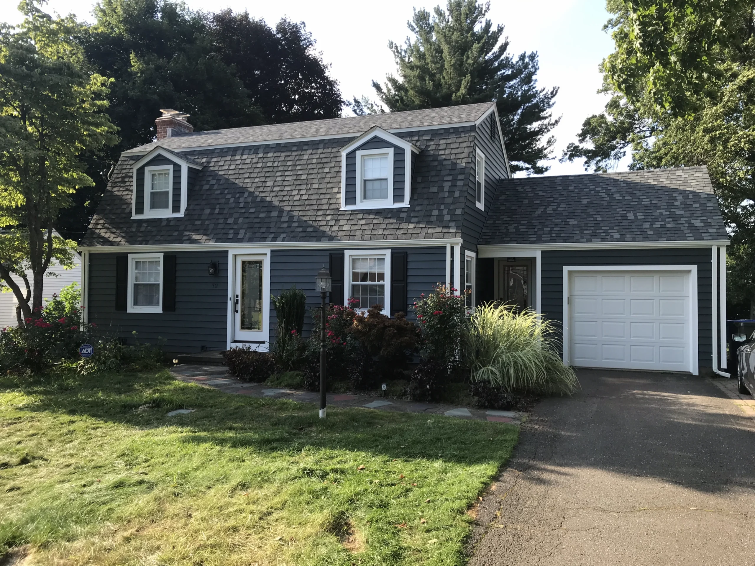 roofing and siding contractor ct blue house